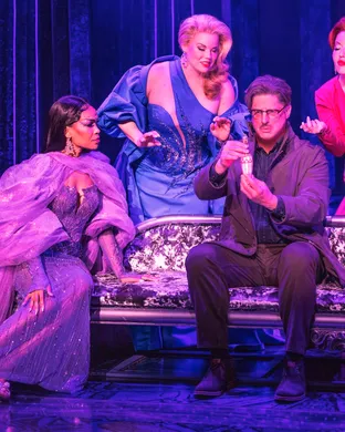 Death Becomes Her Detroit