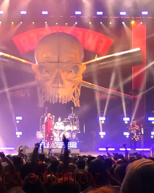 Five Finger Death Punch, Cody Jinks & Eva Under Fire