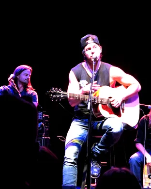 Kip Moore Sterling Heights