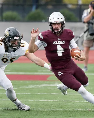 Wisconsin-la Crosse Football Detroit